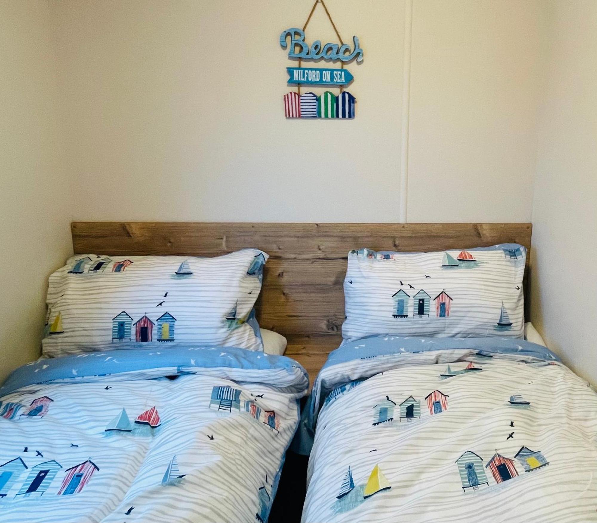 Westerley Cove Hotel Лимингтън Екстериор снимка