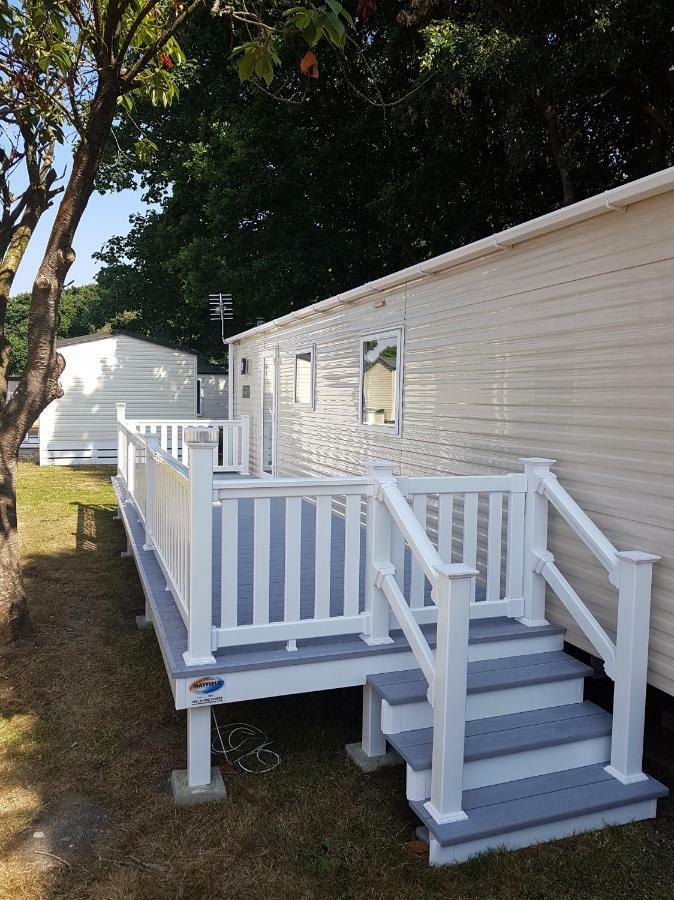 Westerley Cove Hotel Лимингтън Екстериор снимка