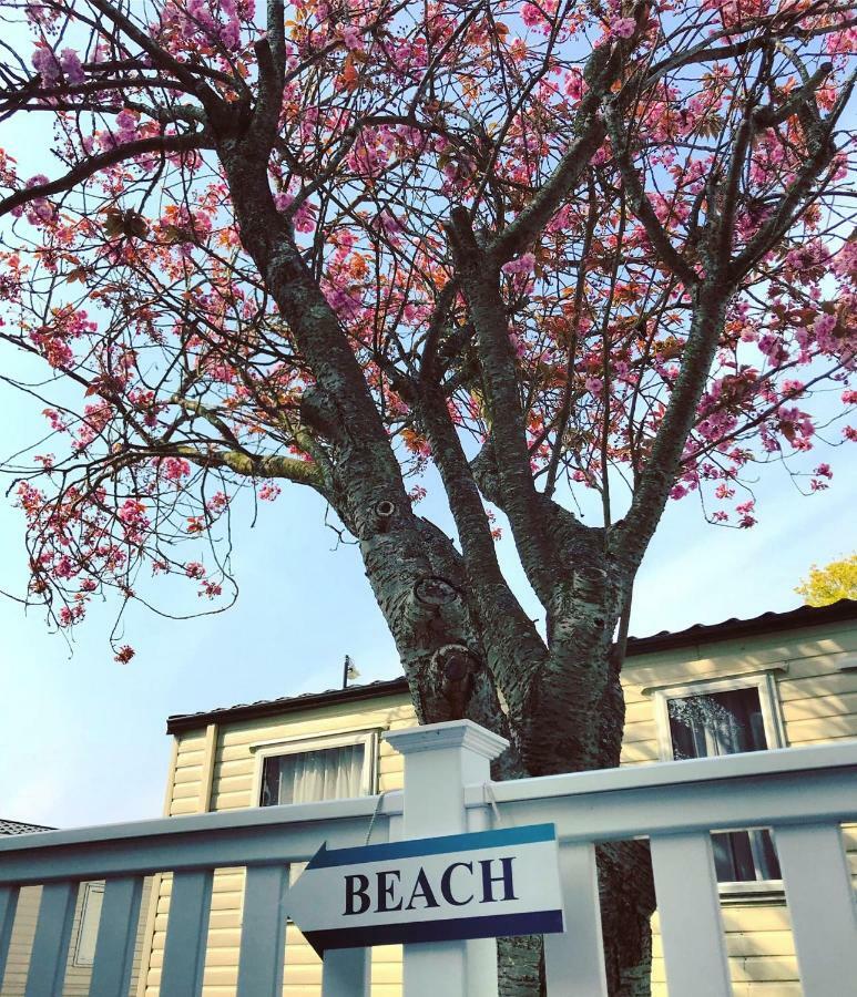 Westerley Cove Hotel Лимингтън Екстериор снимка
